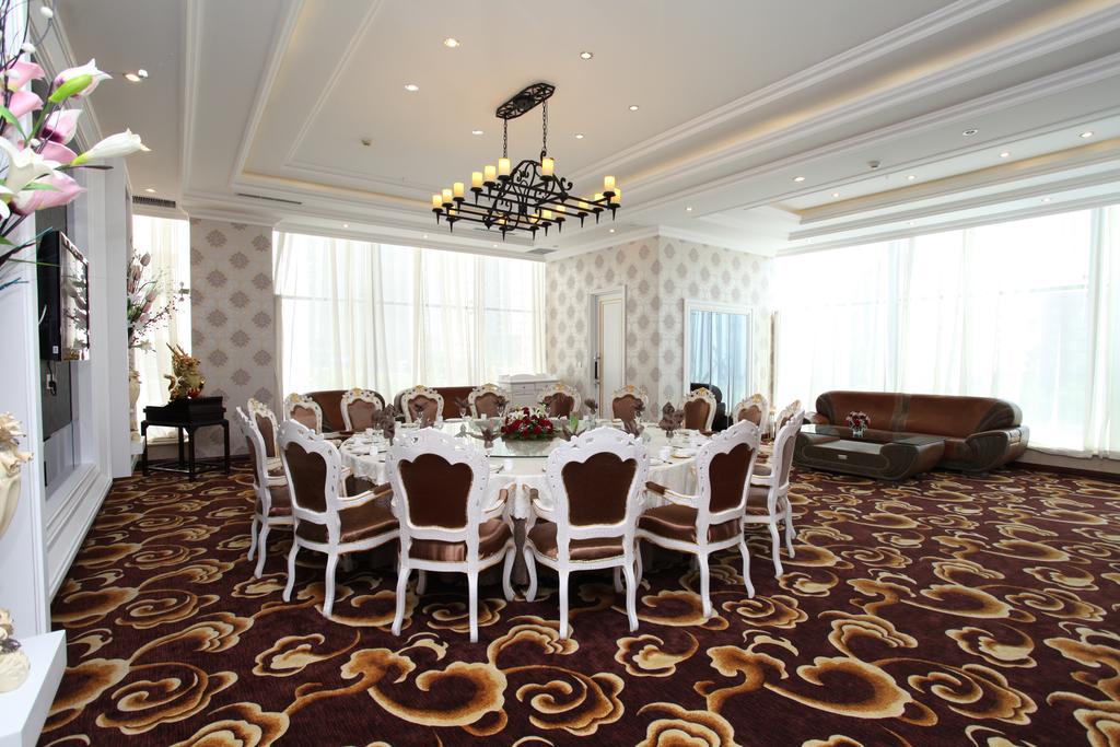 Milky Way Hotel Harbin Exterior photo
